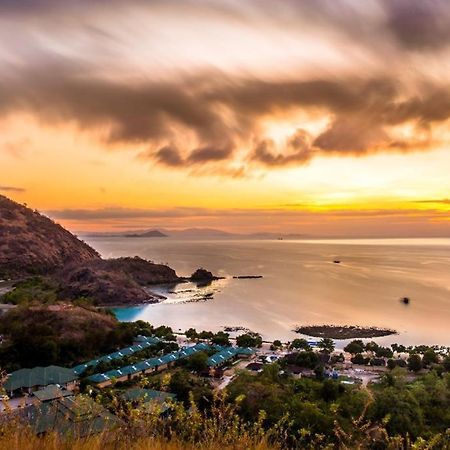 Sylvia Hotel & Resort Komodo ลาบวนบาโจ ภายนอก รูปภาพ