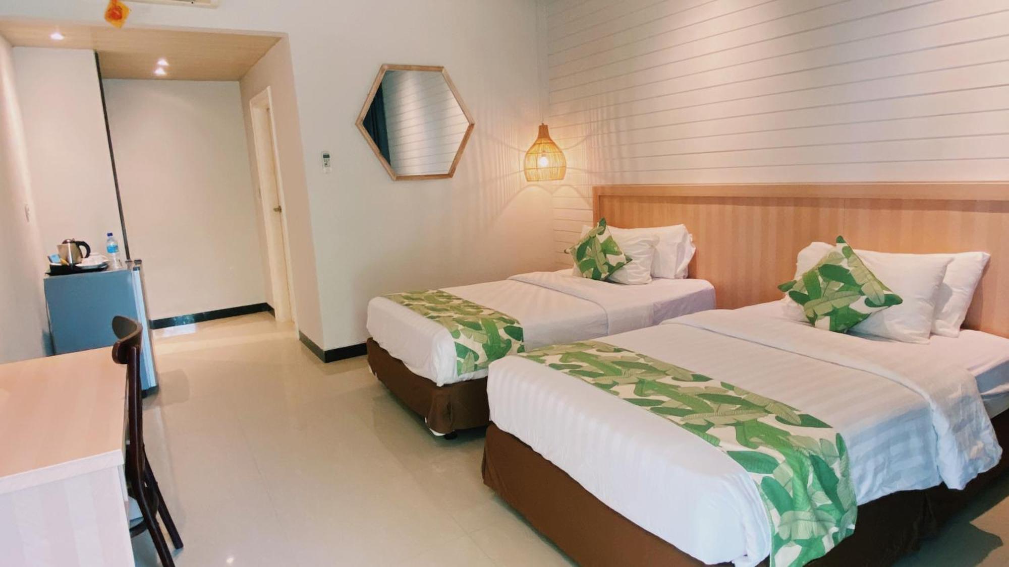 Sylvia Hotel & Resort Komodo ลาบวนบาโจ ภายนอก รูปภาพ