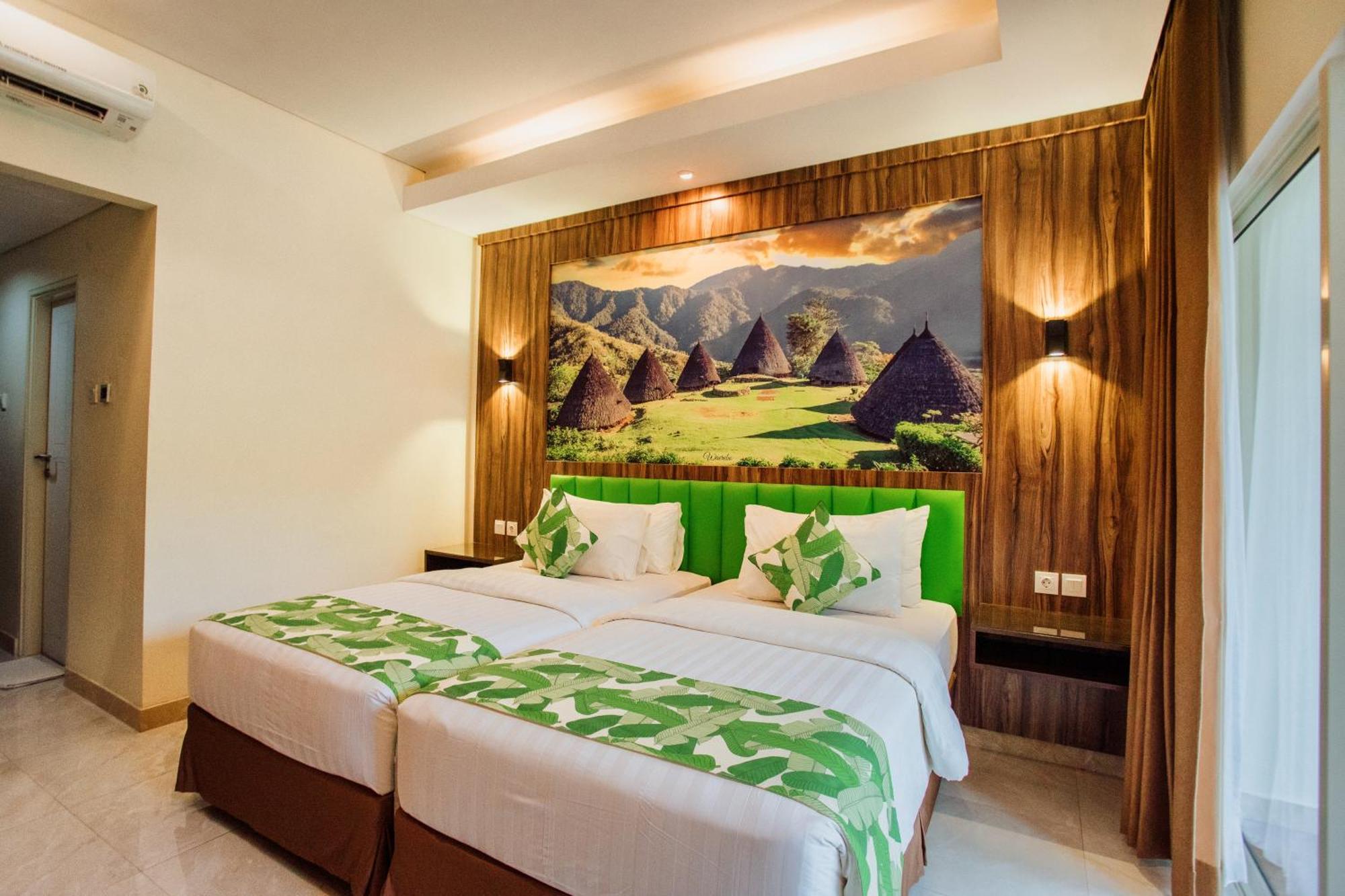 Sylvia Hotel & Resort Komodo ลาบวนบาโจ ภายนอก รูปภาพ